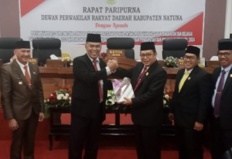 Ruang Rapat Paripurna Kantor DPRD Natuna, Jalan Yos Sudarso, Kelurahan Batu Hitam, Kecamatan Bunguran Timur, pada Selasa (12/09/2023).