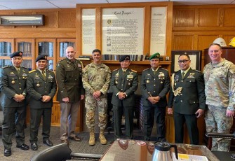 Gubernur Akademi Militer saat Kunjungi USMA West Point Amerika Serikat