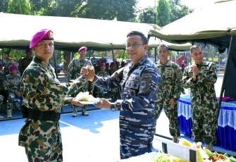 Danlantamal VI Hadiri Peringatan HUT ke-78 Korps Marinir di Yonmarhanlan VI