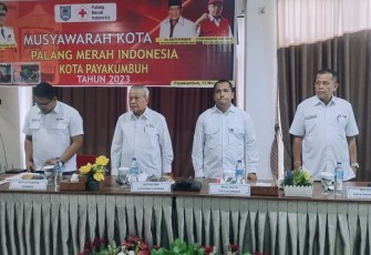  Asisten III Ifon Satria Chan, mewakili Pj. Wali Kota Payakumbuh, Rida Ananda, membuka secara resmi Muskot PMI Payakumbuh 2023 di Aula Hotel Mangkuto Kaning Bukit, Kota Payakumbuh.