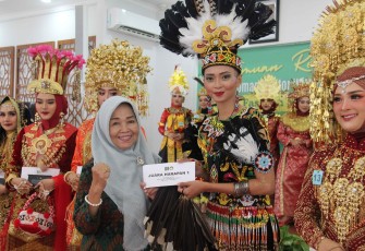  Lomba Fashion Show