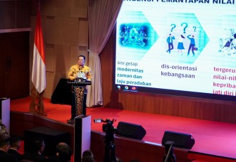 Bamsoet saat mengisi Pemantapan Nilai-Nilai Kebangsaan, diselenggarakan LEMHANNAS RI, bekerjasama dengan Asosiasi CEO Mastermind Indonesia (ACMI), SMANDEL Jakarta Business Network (SBN), dan Indonesia Financial Group (IFG), di Gedung Lemhannas RI 