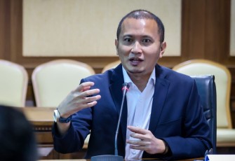 Staf Khusus Menteri Koperasi dan UKM bidang Pemberdayaan Ekonomi Kreatif Fiki Satari