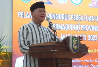 Gubernur Bengkulu Rohidin Mersyah       