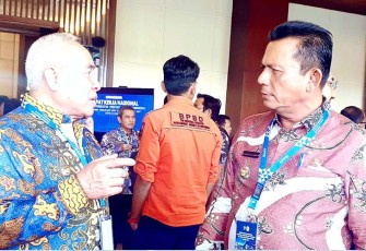 Gubernur Ansar (Kanan) saat di Rapat Kerja Nasional (Rakernas) Asosiasi Pemerintah Provinsi Seluruh Indonesia (APPSI) 2023 di Balikpapan.