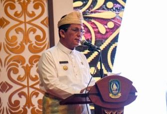 Gubernur Kepulauan Riau Ansar Ahmad  