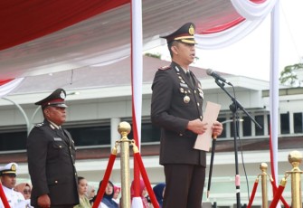 Polres Pesisir Barat saat Gelar Upacara di Lapangan Pemkab Pesibar