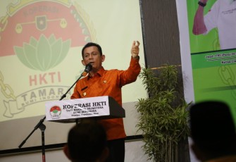 Gubernur Ansar saat Hadiri Pelantikan Pengurus Koperasi HKTI Provinsi Kepri