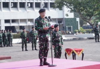 Kapusjianstralitbang TNI Mayor Jenderal TNI A.Z.R. Dondokambey, S.E., M.Han