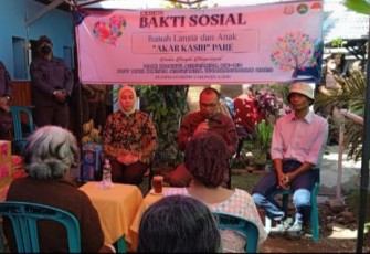 Kejari Kabupaten Kediri Gelar Baksos di Rumah Lansia dan Anak Akar Kasih Pare 