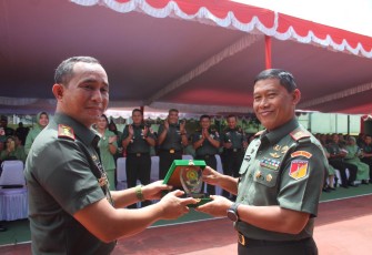 Dandim 1310/Bitung Terima Kunjungan Kerja Danrem 131/Santiago Beserta Rombongan