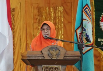  Penasehat DWP Kabupaten Pasaman Barat Ny Titi Hamsuardi