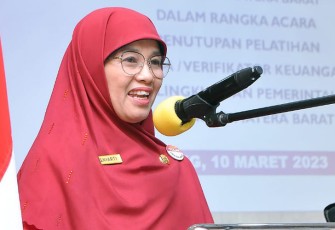 Kepala BPSDM Sumbar Desniarti
