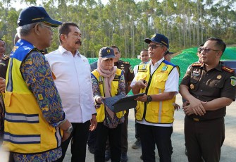 Jaksa Agung ST Burhanuddin saat Kunjungi Pembangunan IKN Nusantara