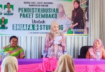 Ketua TP PKK Kabupaten Bintan Distribusikan Paket Stunting dan Sembako Bagi Kaum Duafa  