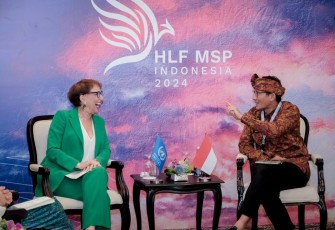 Menparekraf Sandiaga Salahuddin Uno (kanan) saat pertemuan bilateral dengan United Nations Conference on Trade and Development (UNCTAD) yang diwakili Secretary General of UNCTAD, Rebeca Grynspan Mayufis (kiri) di Nusa Dua, Bali, Senin (2/9/2024). (Foto: Biro Komunikasi Kemenparekraf)