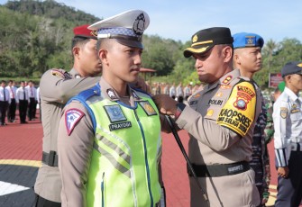 Kapolres Lingga Pimpin Apel Gelas Pasukan Operasi Patuh Seligi 2024