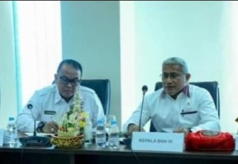 Kepala BNN RI, Marthinus Hukom, S.I.K., M.Si., dalam kunjungan kerjanya ke BNN Provinsi Bali, pada Jumat (16/2).