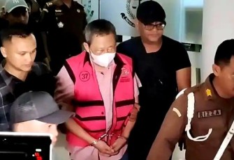 Tersangka kasus korupsi timah Hendry Lie saat di tangkap, Senin (18/11)