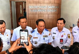 Wamenhub Suntana memberikan keterangan pers di Bogor, Rabu (20/11)