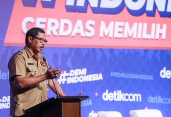 Penjabat (Pj) Gubernur Jawa Tengah, Nana Sudjana saat acara “Demi Indonesia Cerdas Memilih”, yang digelar di Ballroom Hotel Padma, Senin (5/2/2024).