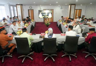 Plt Gubernur Kepri Marlin Agustina Pimpin Rapat Perdana Bersama Kepala OPD