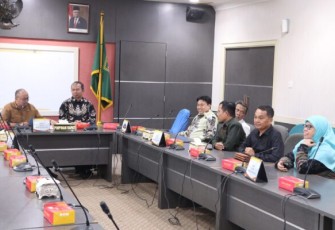 Kunker DPRD Kabupaten Bekasi  disambut oleh Wakil Ketua II DPRD Kota Batam Muhammad Yunus Muda.
