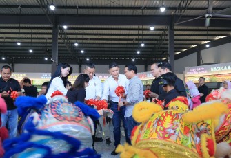 Wakil Bupati Bintan Meresmikan Grand Opening Seven Land Food Court 