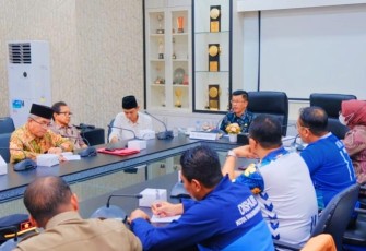 Hasan saat Pimpin Rapat Pelaksanaan Kampung Ramadhan
