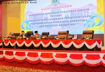 Paripurna DPRD Kepri