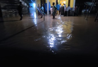 Kondisi rumah warga yang terdampak  banjir di Kabupaten Pohuwato, Provinsi Gorontalo pada Sabtu (15/6). Sumber Foto : BPBD Kabupaten Pohuwato.