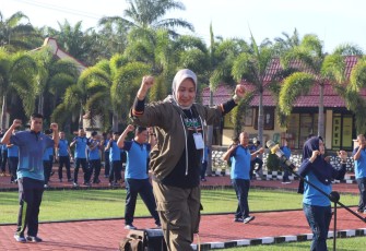 Mukomuko dan Bhayangkari Olahraga Bersama