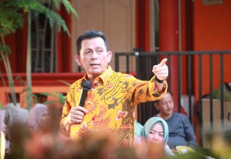 Gubernur Kepulauan Riau H Ansar Ahmad saat Silaturahmi Bersama Masyarakat Perumahan Muka Kuning Batam