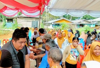 Cabup No Urut 1 Roby Kampanye di Kampong Bukit Senyum