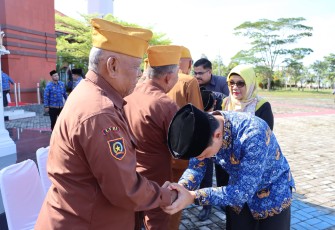 Pemkab Bintan Gelar Upacara Peringati Hari Pahlawan Bersama Veteran