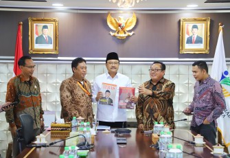 Pengurus SMSI Pusat Dipimpin Ketum Firdaus Gelar Audiensi dengan Mensos Saifullah Yusuf