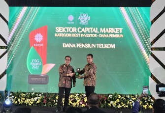  Dana Pensiun Telkom meraih predikat terbaik dalam ajang ESG Award 2024 (Environmental, Social, and Governance) by KEHATI di Sektor Capital Market dengan kategori Best Investor Dana Pensiun