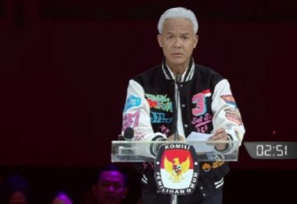 Calon presiden nomor urut 3 Ganjar Pranowo dalam debat kelima Pemilu 2024, Jakarta, Minggu (4/2/24) malam.