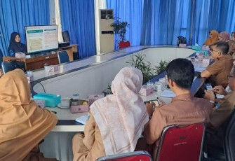  Plt Asisten Perekonomian dan Pembangunan Pasbar Instruksikan Satgas Pangan Terus Gelar Pasar Murah