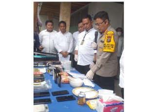 Kapolrestabes Medan, Kombes Teddy Marbun ketika ditemui di lokasi penggerebekan, Senin (15/1)