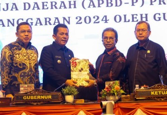 Gubernur Kepri Sampaikan Nota Keuangan dan Ranperda APBD-P 2024