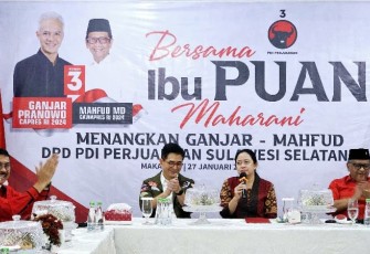 Arsjad, Puan dan Hasto saat Dialog dengan TPD Ganjar-Mahfud di Makassar