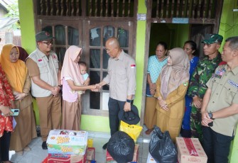 Bupati Gusnan Mulyadi Gercep Bantu Warga Terdampak Gempa Bumi di  Desa Merambung dan Bandar Agung