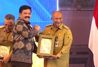 Pj Bupati Pati Terima Penyerahan Hasil Bantuan Teknis Rencana Detail Tata Ruang