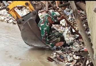 TNI Dalam Upaya Penanganan Bencana Banjir Provinsi Jambi