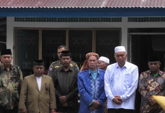 Anggota DPRD Pasbar Ali Nasir Hadiri Batagak Kudo-kudo Masjid Batu Durian Tibarau Kinali