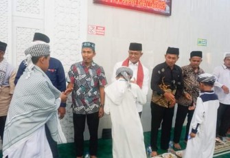 Ketua DPRD Pasbar Erianto Apresiasi Semangat Panitia Gelar Khatam Alquran Gabungan Se-Kenagarian Koto Baru Kecamatan Luhak Nan Duo