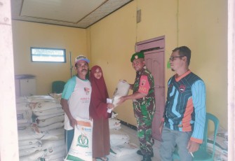 Pendampingan bantuan beras pemerintah di wilayah desa binaan 