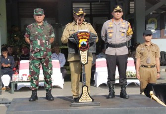 Pj Bupati Pati didampingi Dandim 0718/Pati dan Kapolresta Pati saat ambil apel 