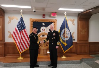 Kepala Bakamla RI Laksdya TNI Dr. Irvansyah, S.H., M.Tr.Opsla., bertemu dengan Deputy of the Chief of Naval Operations (CNO) Vice Admiral (VAdm) Eugene H. Black, di Pentagon, Washington DC, Amerika Serikat, Sabtu (9/3/2024).